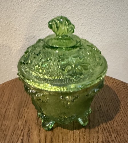 Vintage green jeanette - vintage,