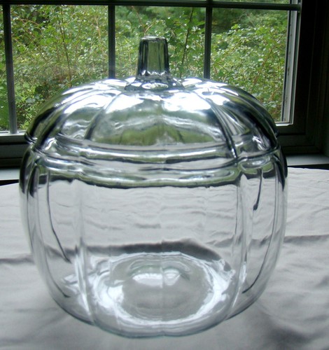 Vintage clear glass pumpkin - clear,