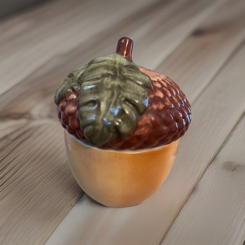 Vintage acorn design teleflora - acorn,